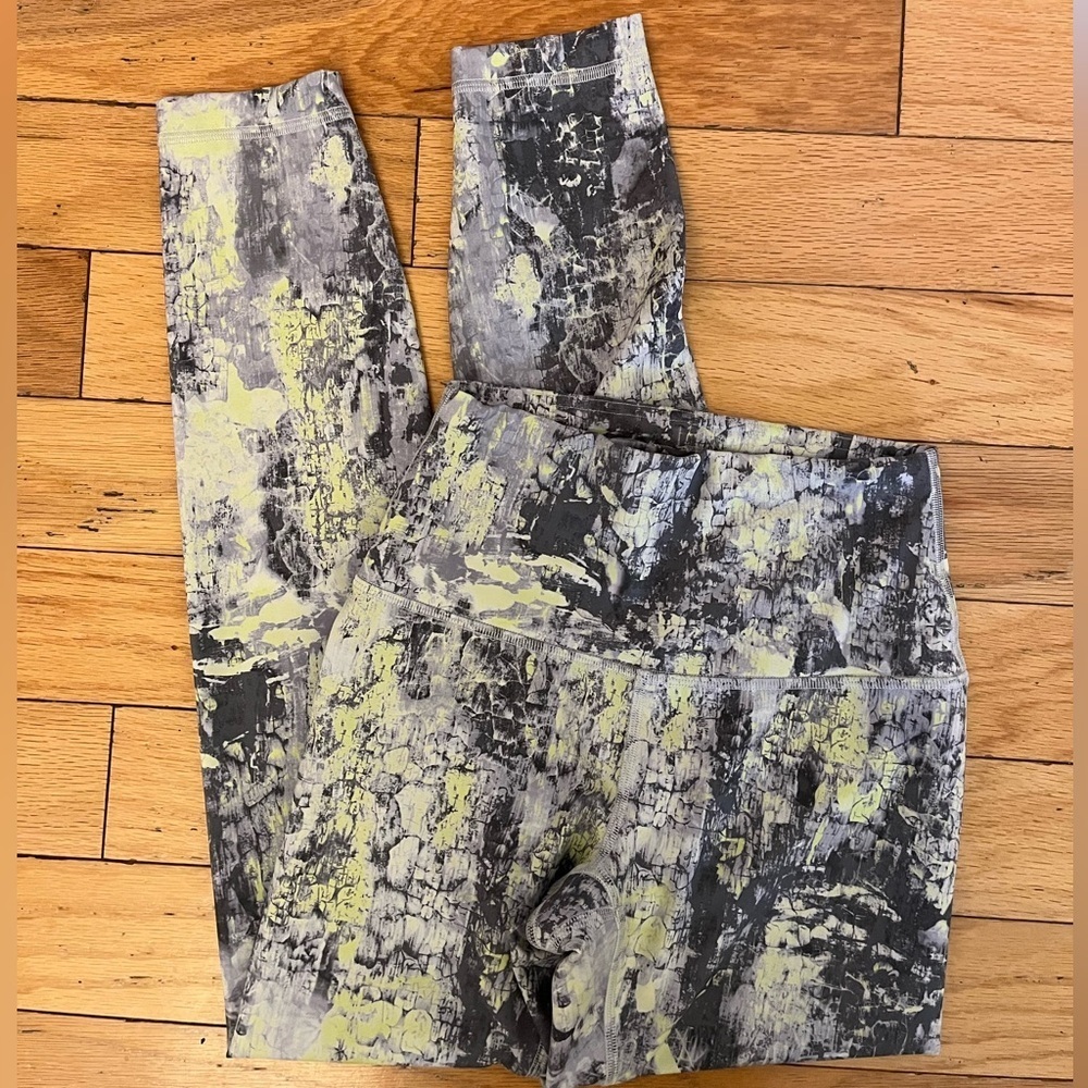 Lululemon Wunder Train High Rise 25 Inch Leggings Size 4